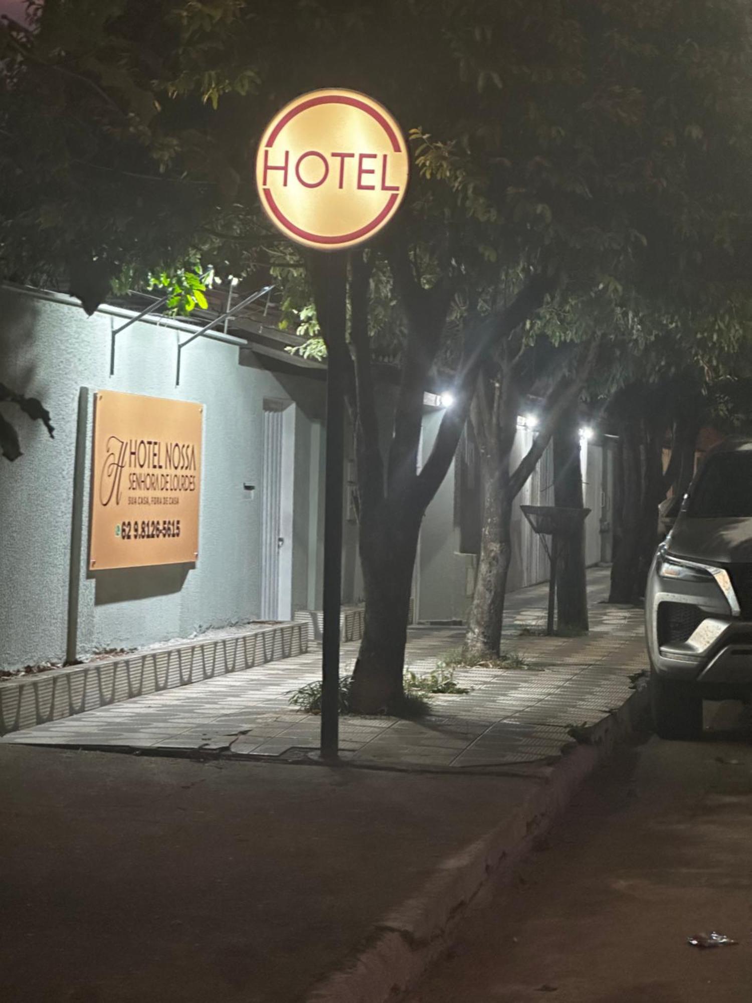 Hotel Nossa Senhora De Lourdes Trindade  Esterno foto